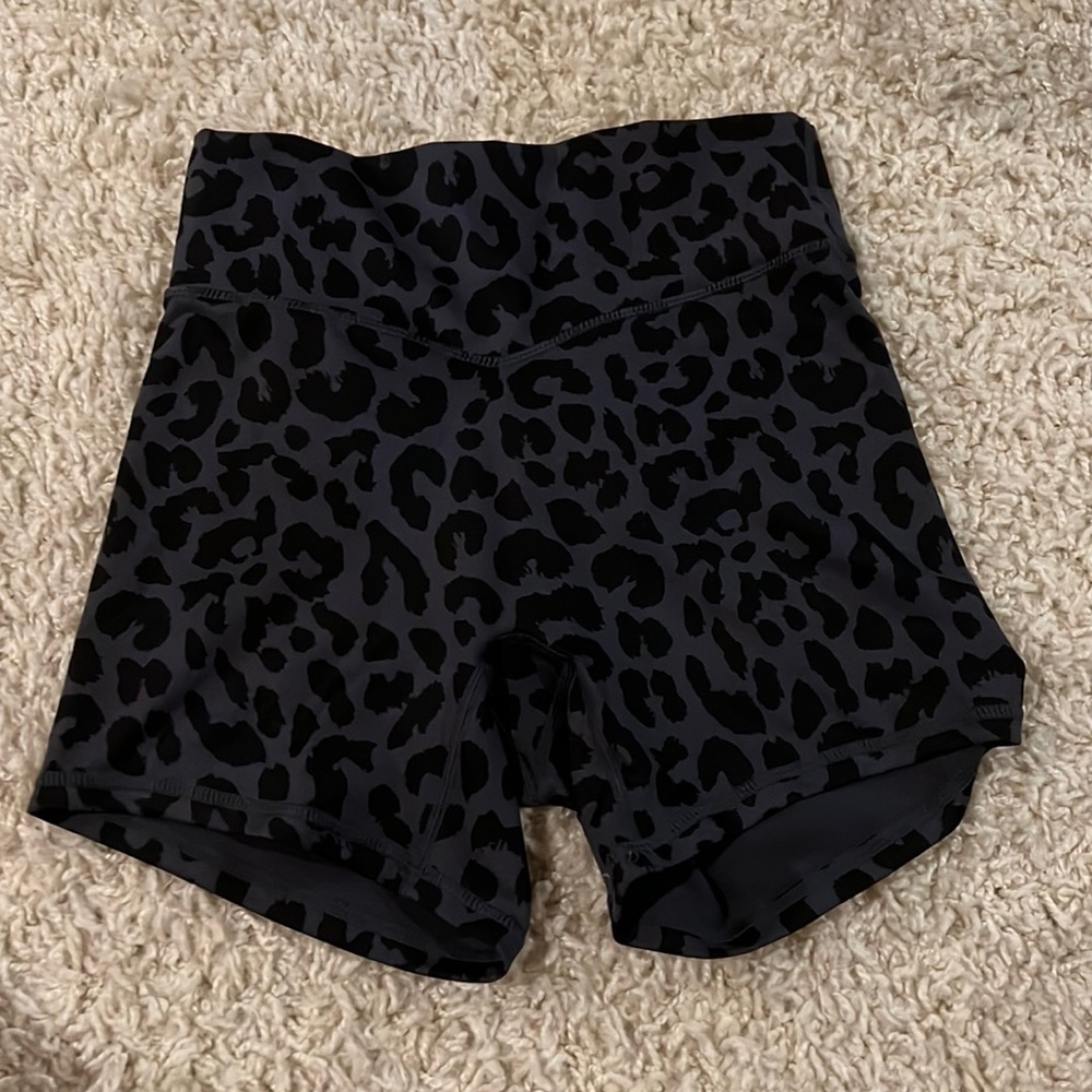 Balance Athletica Cloud Shorts Size S! Barely worn, basically brand new!
